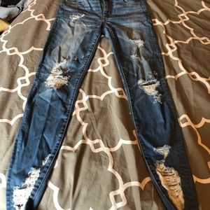 American Eagle distressed hi rise jegging